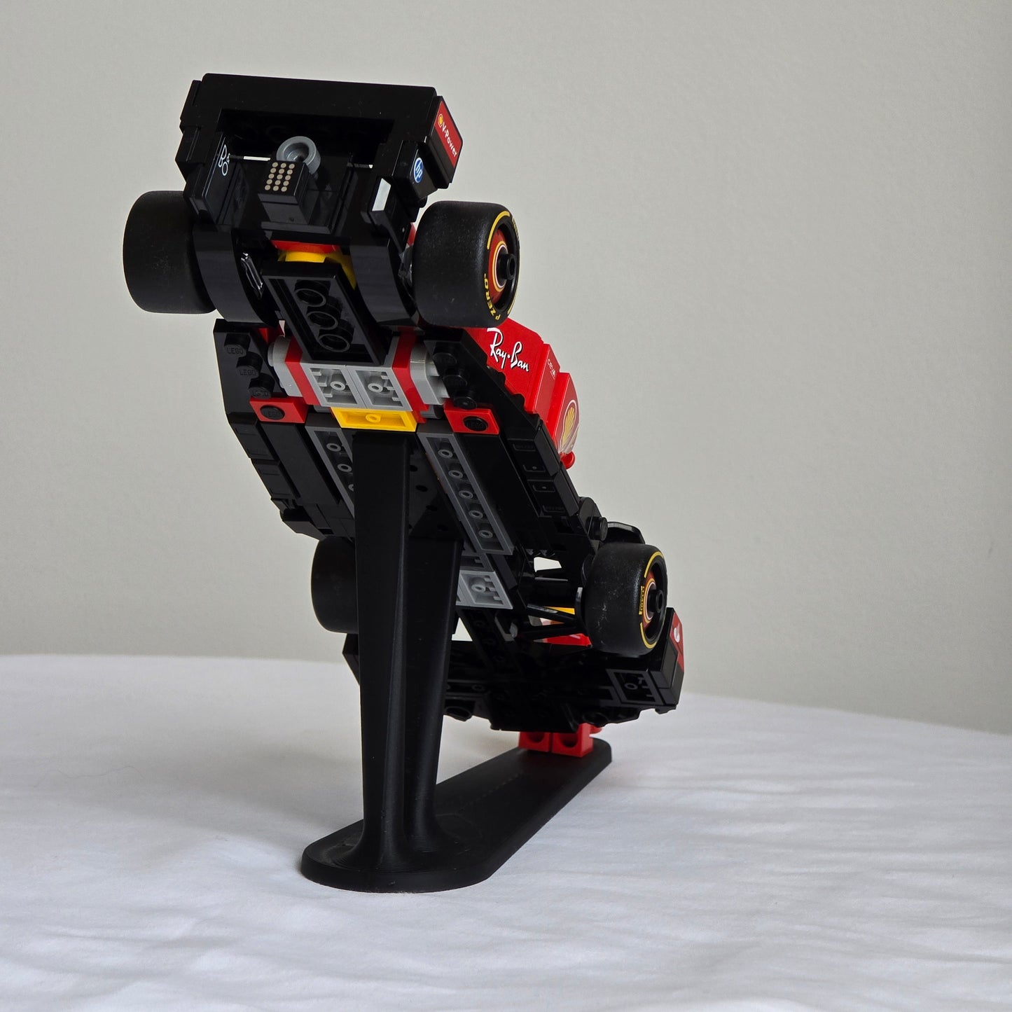 LEGO Speed Champions F1 Stand – Vertical Stand w/ Driver & Helmet Mount